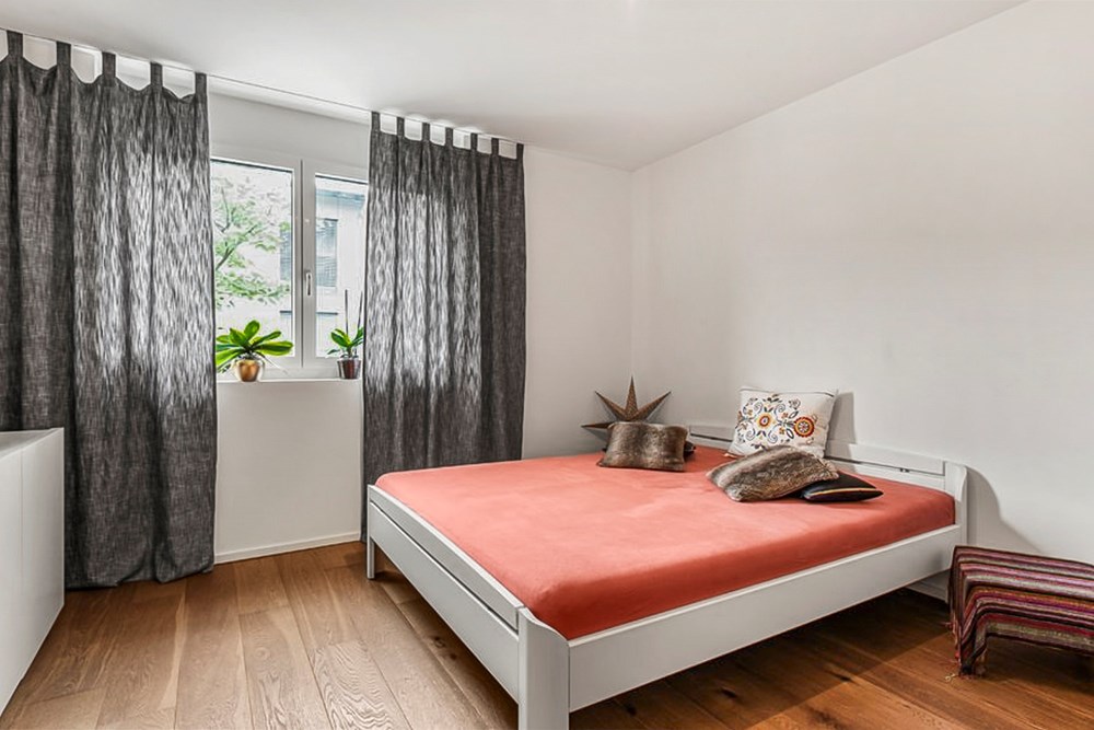 Einfamilienhaus - Kauf - Neuhaus, St. Gallen - DO_Zimmer_01.jpg - 119881001-125