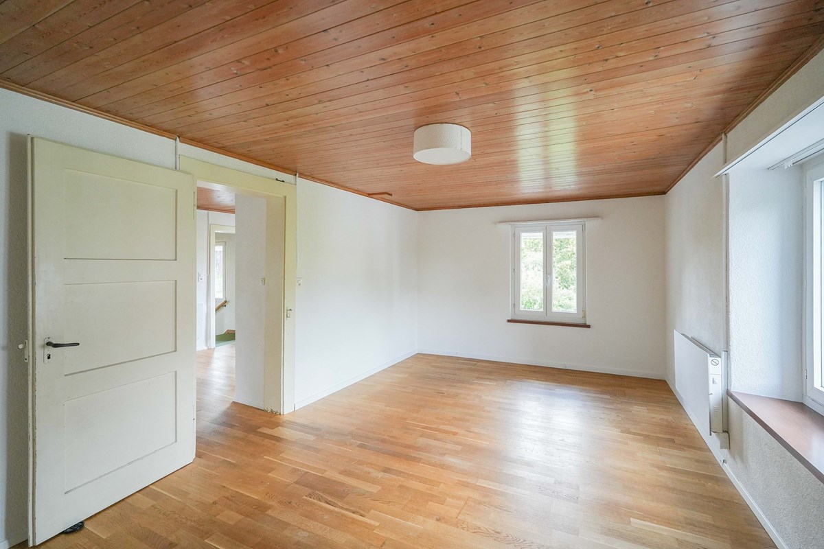 Einfamilienhaus - Kauf - Frick, Aargau - frick-kirchmattweg8-innen-efh-zukaufen-remaxfrick (9 von 13).jpg - 110091005-1549
