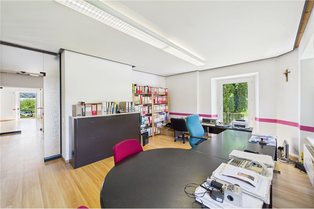 Comercial - Edificio - Quinto, Tessin - CH - 13 - 119001001-2893