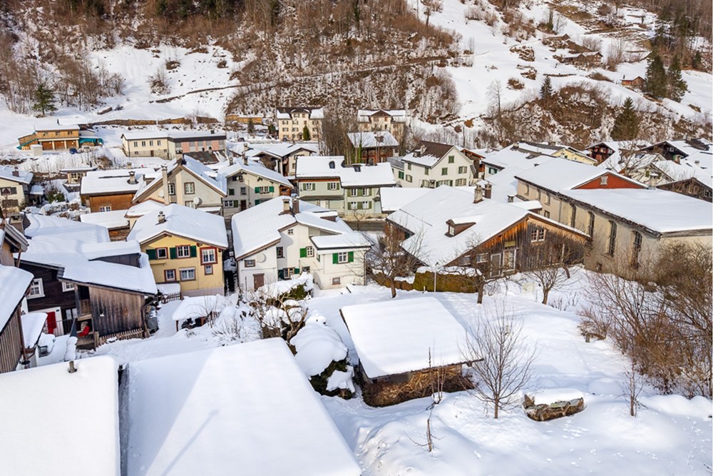 Einfamilienhaus - Kauf - Rüti GL, Glarus - 500kb_20260116_11494646_030.jpg - 118641001-911