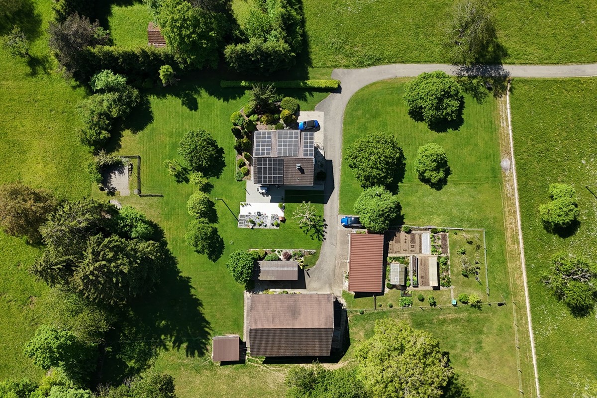Einfamilienhaus - Kauf - Zurzach, Aargau - dji_fly_20260509_104058_0456_1778317424580_photo2.JPG - 119841017-3