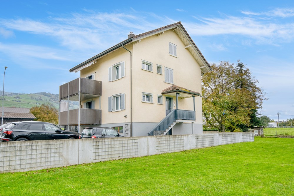 Wohnblock - Kauf - Galgenen, Schwyz - NR_08500.jpg - 118471002-280