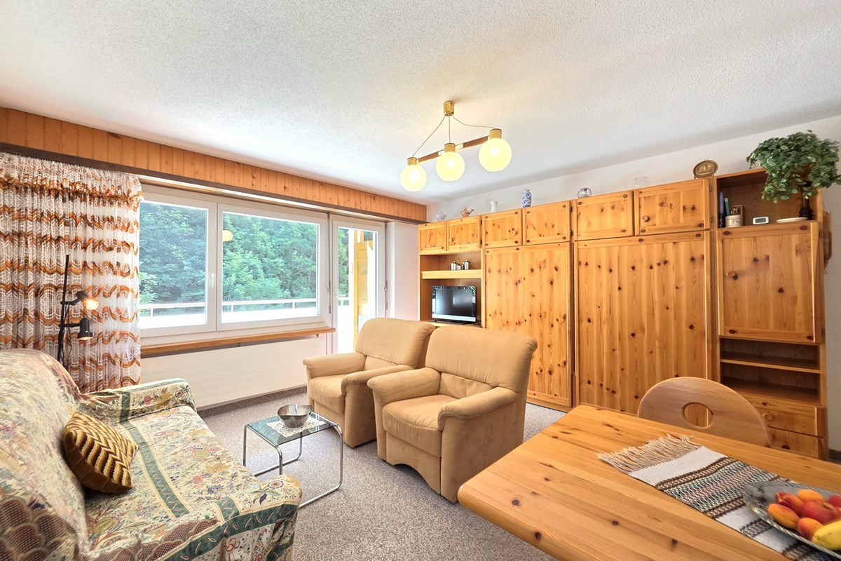 Wohnung - Kauf - Leukerbad, Wallis - 3.5 Zi-Wohnung in Leukerbad-Wohn- & Esszimmer e.jpg - Wohn-/Esszimmer - 119101007-745
