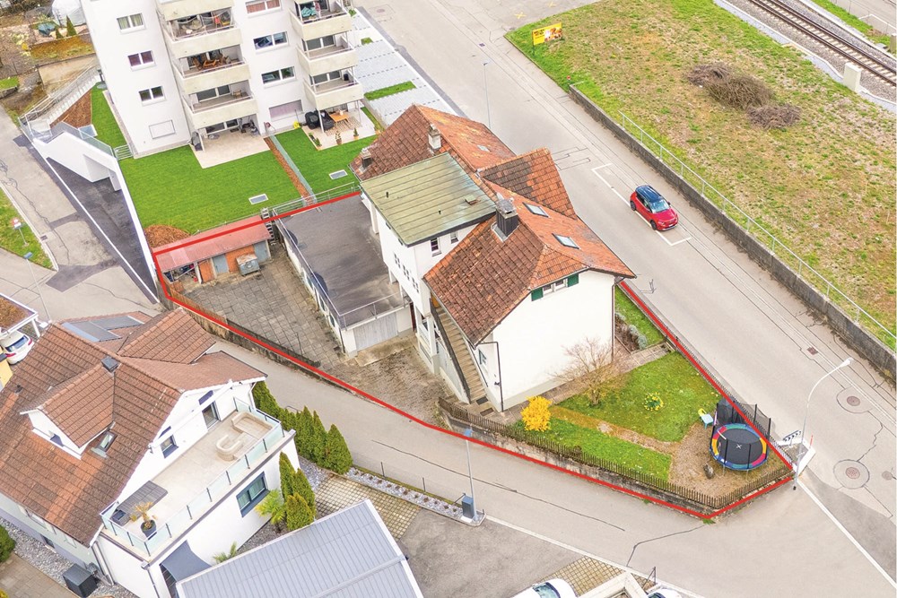 Mehrfamilienhaus - Kauf - Pfungen, Zürich - Luftbild 4 umrandet.jpg - 110161064-86