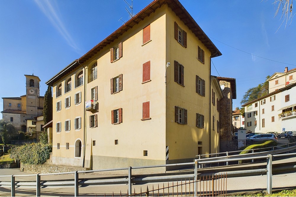 Mehrfamilienhaus - Kauf - Castelrotto, Tessin - CAM02262G0-PR0430-STILL002.jpg - 119001099-34