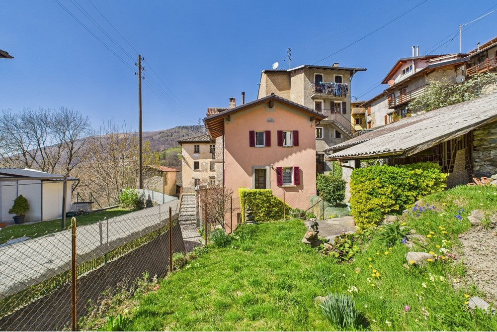 Wohnung - Haus - Bogno, Tessin - CH - 24. Giardino 4.jpg - 119001097-13