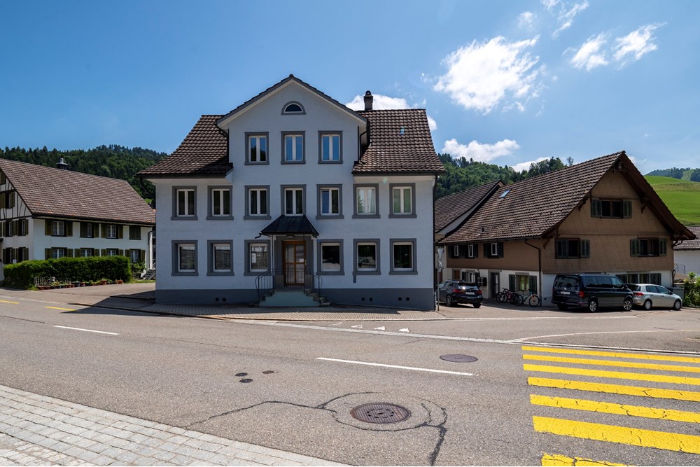 Mehrfamilienhaus - Kauf - Fischenthal, Zürich - DBF_3948-HDR.jpg - 110460007-1303