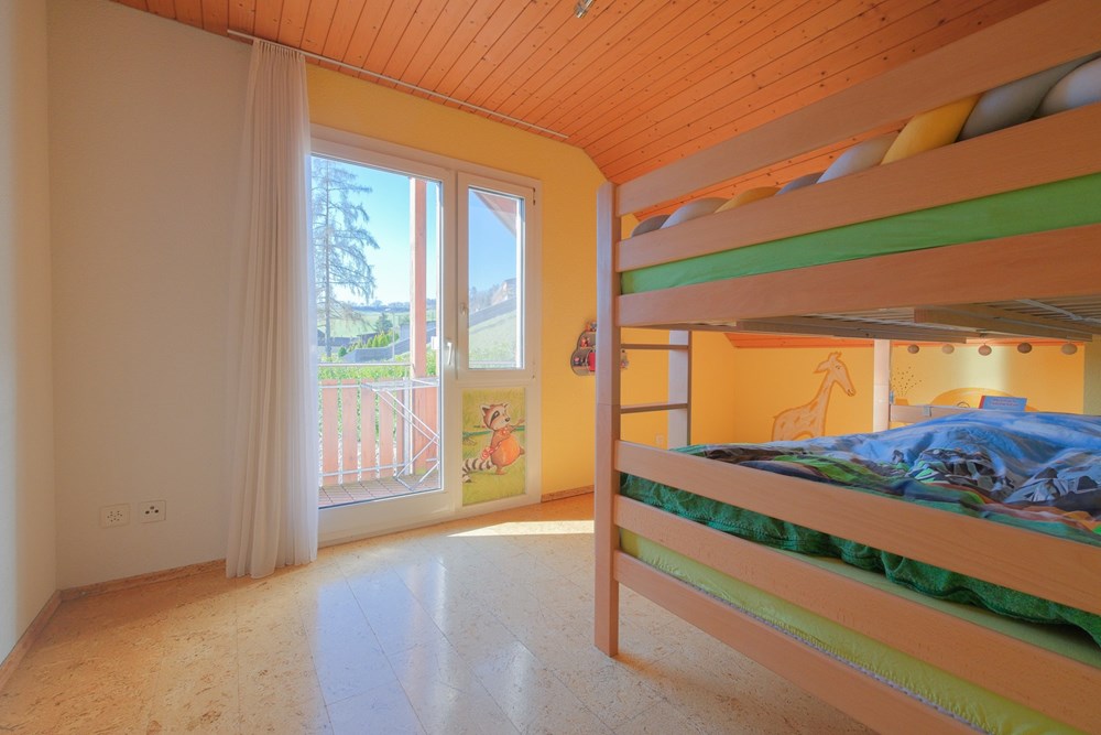 Einfamilienhaus - Kauf - Oberhofen, Aargau - Einfamilienhaus_Roosmattstrasse 168_Oberhofen_zuverkaufen_remaxbrugg (20).jpg - 115360003-548