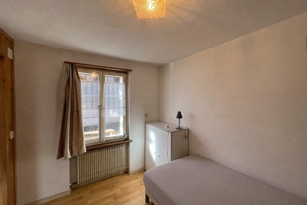 Einfamilienhaus - Kauf - Hofstetten bei Brienz, Bern - Kinderzimmer OG KI .jpeg - 111211001-117