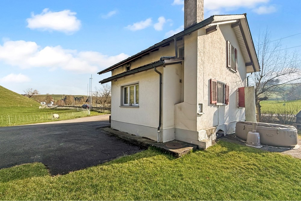 Einfamilienhaus - Kauf - Hüswil, Luzern - Bild 2.jpg - 118181029-328