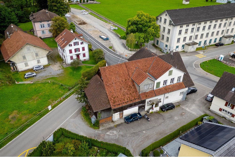 Haus mit Gewerbeanteil - Kauf - Saland, Zürich - 078 - Blitterswilerstrasse 1, 8493 Bauma  (Daniel Blake Fotografie).jpg - 110460007-1297