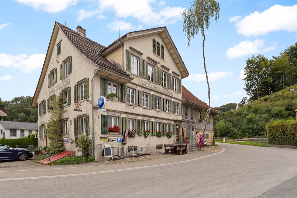 Haus mit Gewerbeanteil - Kauf - Saland, Zürich - 031 - Blitterswilerstrasse 1, 8493 Bauma  (Daniel Blake Fotografie).jpg - 110460007-1297