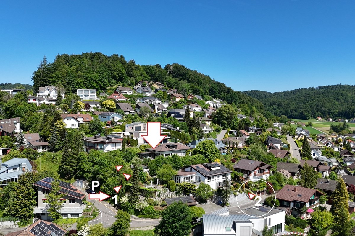 Reihenhaus - Kauf - Hirschthal, Aargau - Drohne_Hirschthal Hügel_Mai'26_Treppenzugang markiert_gezoomt.jpg - 119841002-99