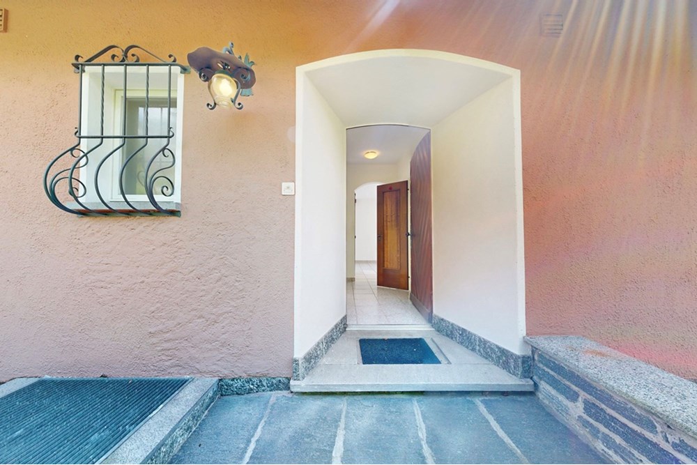 Doppelhaushälfte - Kauf - Minusio, Tessin - EE43E359-9CAE-4332-B667-7CFC5FB86511_1_105_c.jpeg - 118461080-40