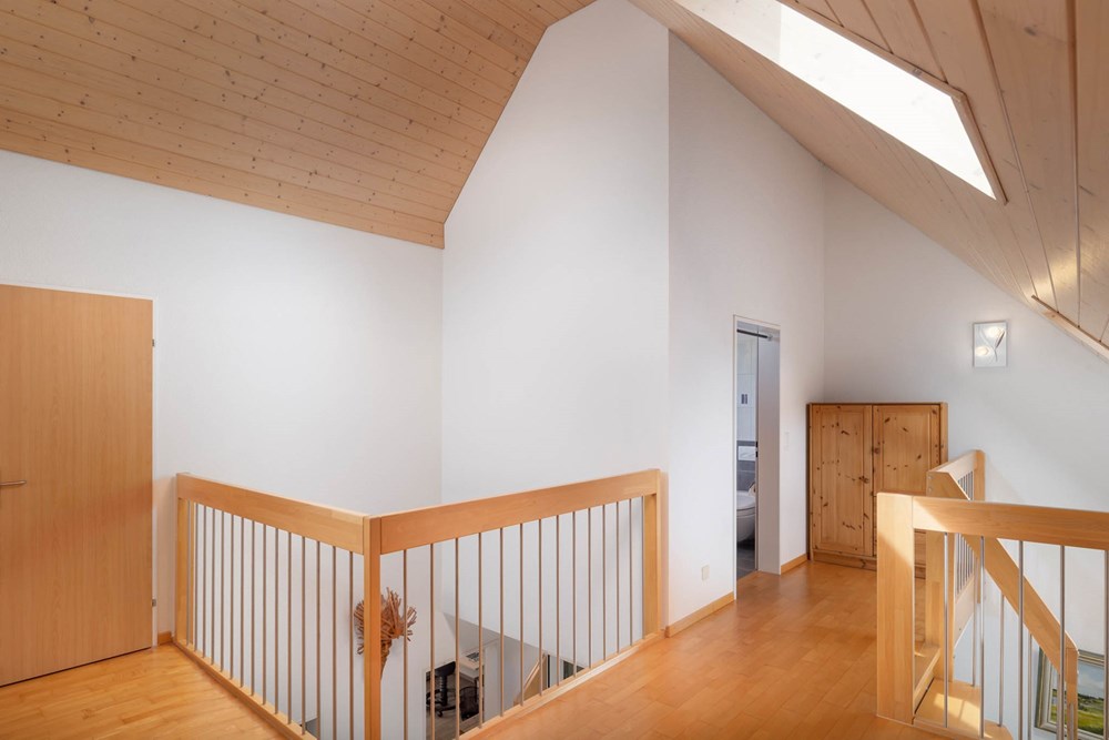 Maisonette - Kauf - Adetswil, Zürich - 007 - Im Sunneberg 15, 8345 Adetswil (Daniel Blake Fotografie).jpg - 110460007-1313