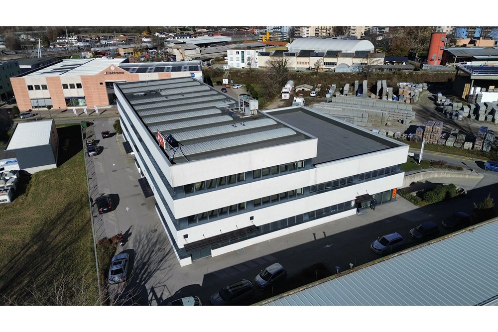 Geschäftshaus - Kauf - Giubiasco, Tessin - dji_fly_20251127_120802_873_1764241710183_photo_optimized.JPG - 119001099-51