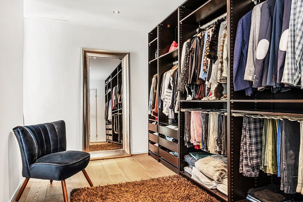 Einfamilienhaus - Kauf - Neuhaus, St. Gallen - DO_Ankleide.jpg - 119881001-125