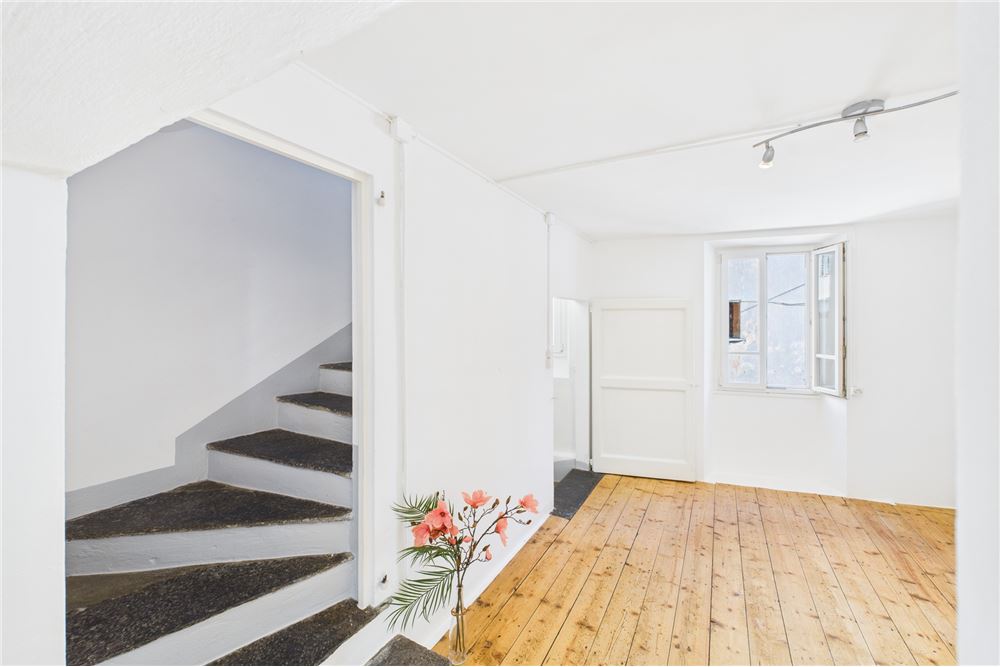 Einfamilienhaus - Kauf - Arogno, Tessin - Korridoio; spazio dispo. / Korridor, DIspo.- Raum - 119001086-37