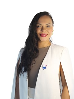 Associate in Training - Nathalia Maldonado - RE/MAX EXECUTIVE