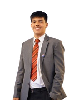 Associate in Training - Hugo Orué - RE/MAX CENTRAL