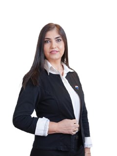 Associate in Training - María Bernarda Lovera - RE/MAX CENTRAL