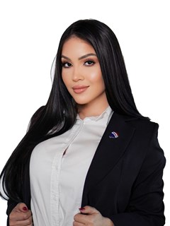 Associate in Training - Daihana Ferreira - RE/MAX EXCLUSIVE