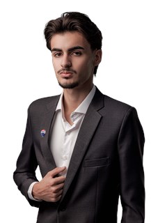 Asistenta māceklis - Andres Viveros - RE/MAX TERRA