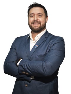 Nep. posrednik na izobraževanju - David Hermosa - RE/MAX PORTAL