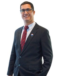 Associate in Training - Derlis Martinez - RE/MAX SIENNA