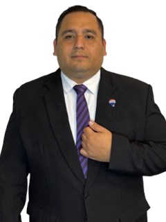 Associate in Training - Rolando Galeano - RE/MAX CENTRAL