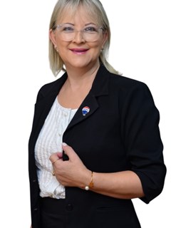 Nep. posrednik na izobraževanju - Elsa Hatschbach - RE/MAX PORTAL