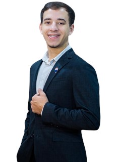 Associate in Training - Iván Vallejos - RE/MAX PORTAL