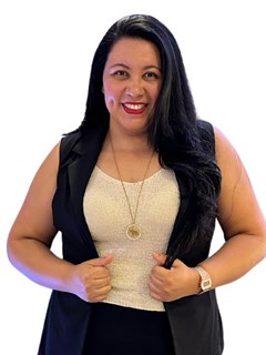 Mäklarpraktikant - Fátima González - RE/MAX ROYAL
