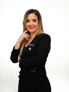 Broker/Owner - Judit Bosch - RE/MAX CENTRAL