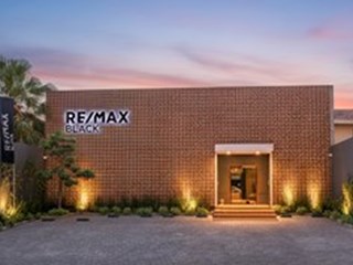 Office of RE/MAX BLACK - Mburucuyá