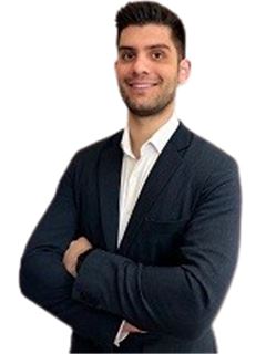 Agent  in Training - Axel Benedetti - RE/MAX MAESTROS INMOBILIARIOS