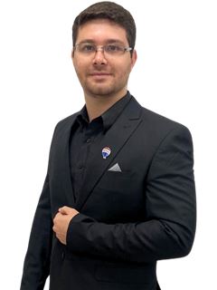 En formación - Angel Franco - RE/MAX CONEXION