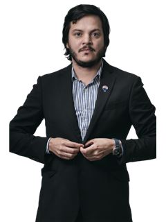 Nep. posrednik na izobraževanju - Gustavo Adorno - RE/MAX PORTAL
