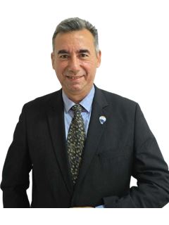 Associate in Training - Rogelio Vazquez - RE/MAX FIDELITY