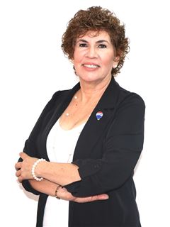Gladys Franco - RE/MAX FENIX