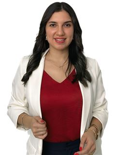 Mäklarpraktikant - Adriana Leguizamon - RE/MAX ROYAL