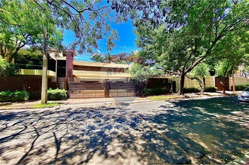 Residential - Detached - Paraguay Asunción Los Laureles - PY