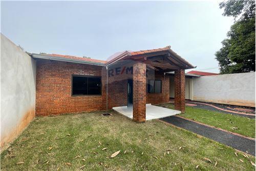 Na predaj-Samostatný dom-Paraguay Central Luque Isla Bogado  Rca. de Colombia  -  Rca. de Colombia  - -114006016-1