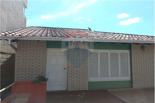 For Sale-House-Paraguay Itapúa Encarnación Inmaculada Concepción  INDEPENDENCIA NACIONAL  -  INDEPENDENCIA NNAL. E/ CURUPAYTY Y KREUSSER  - -143085019-64