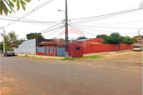 For Sale-Land-Paraguay Central Lambaré Valle Apu'a II  Fulgencio Yegros esq/ Rio Ñacumday  -  Lambare, Barrio Valle Apu`a, en la esquina Fulgenc  - -143063059-39