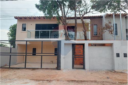 For Sale-Duplex-Paraguay Central Luque  29 de setiembre  -  Campo Via y 7 de Octubre  - -143063101-113