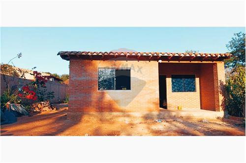 Eladó-szabadonálló ház-Paraguay Central Itauguá San Juan  ruta 2  -  https://goo.gl/maps/cxLBFtH2FVZQE6Gk6  - -143075109-4