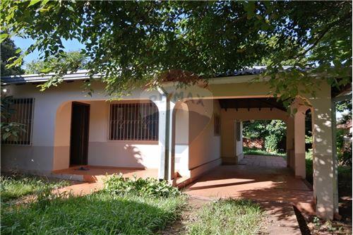 For Rent/Lease-House-Paraguay Itapúa Encarnación  Barrio Santa Maria  -  Barrio Santa Maria  - -143011036-88