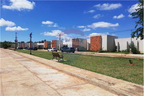 In vendita-Duplex-Paraguay Central Luque  San Jose Obrero  -  c/ Avda. San Blas  - -143037103-27