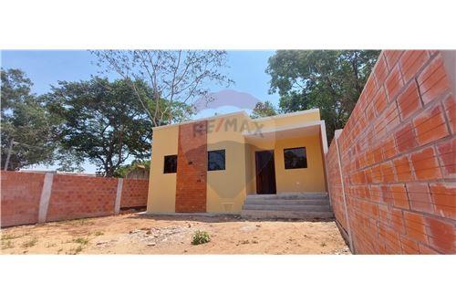 For Sale-House-Paraguay Central Luque  a 300 mts de Hernandarias  - -143019057-41